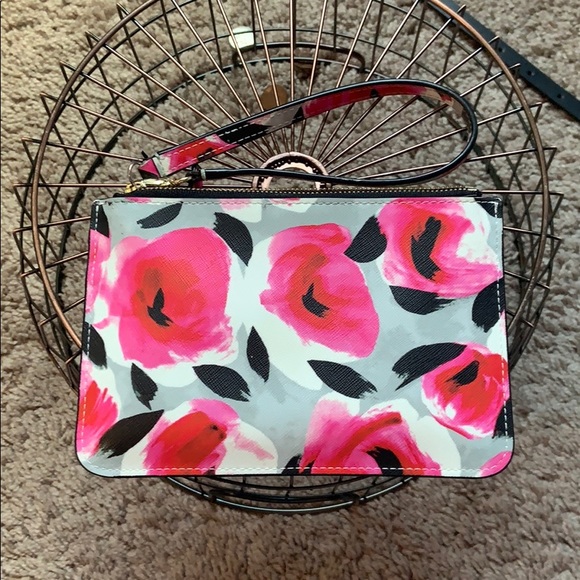 Floral Wristlet - Picture 2 of 2